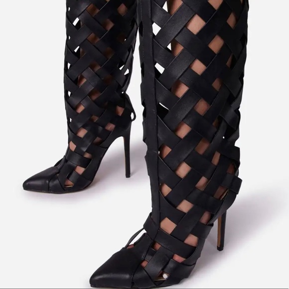 WOVEN DETAIL CAGED POINTED TOE HEEL KNEE HIGH ANKLE BOOT IN BLACK FAUX LEATHER - Picture 2 of 6